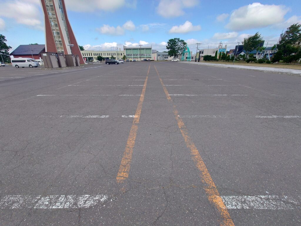ちっぷべつ道の駅の駐車場の様子