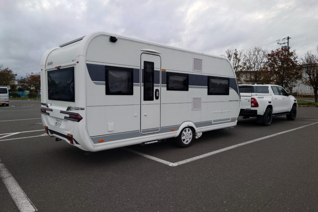 大型枠からはみ出た