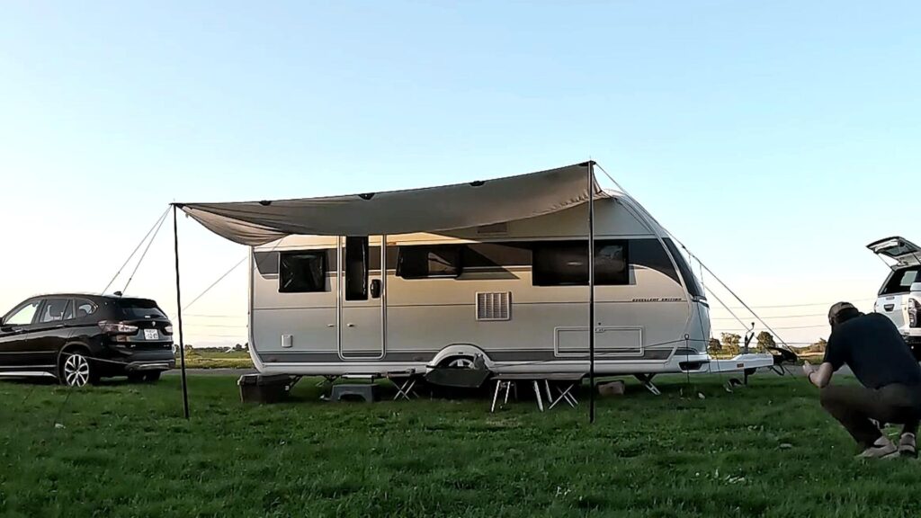 Cレールオーニングタープ設置5