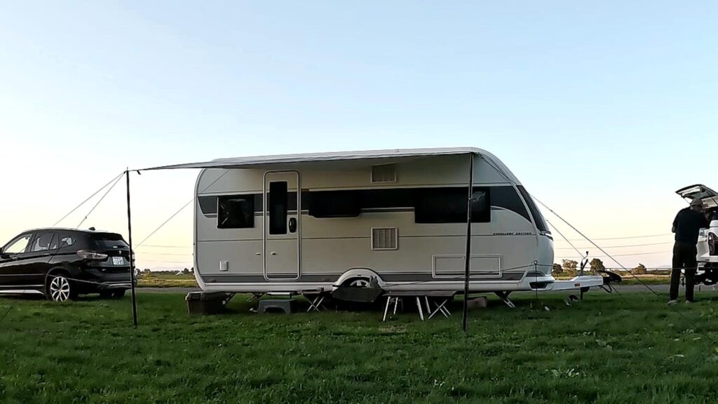 Cレールオーニングタープ設置6