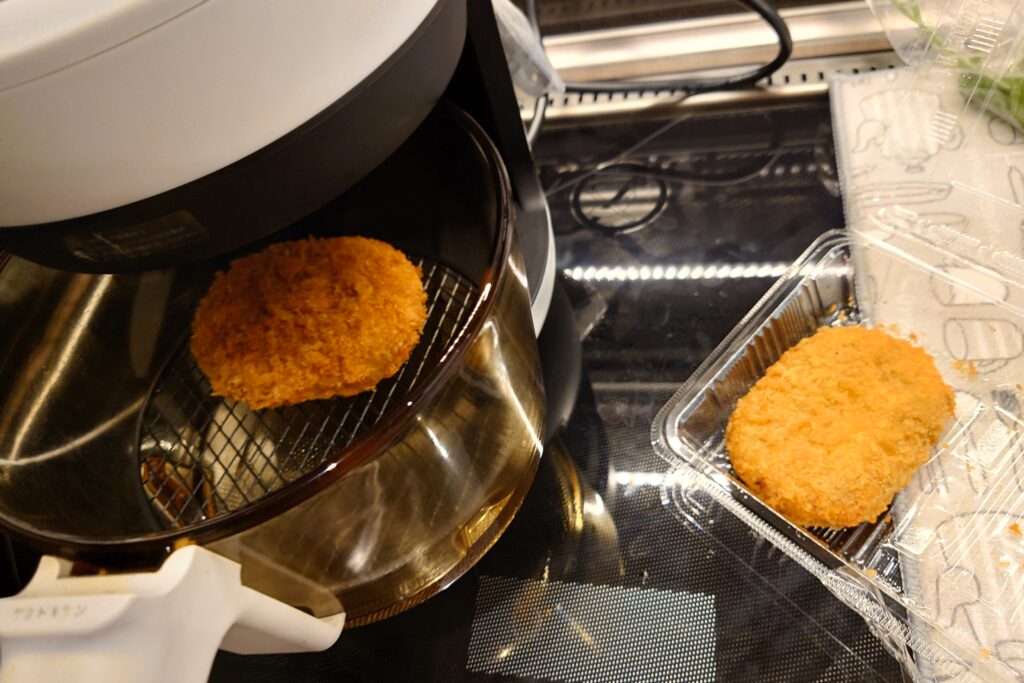 総菜コロッケが揚げ立てに